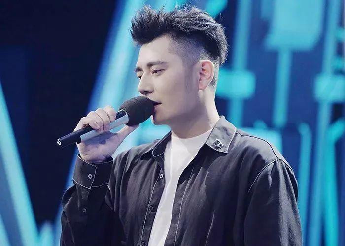 Tiền Phong chưa lên tiếng về cáo buộc hiếp dâm. Tiền Phong chưa lên tiếng về cáo buộc hiếp dâm.