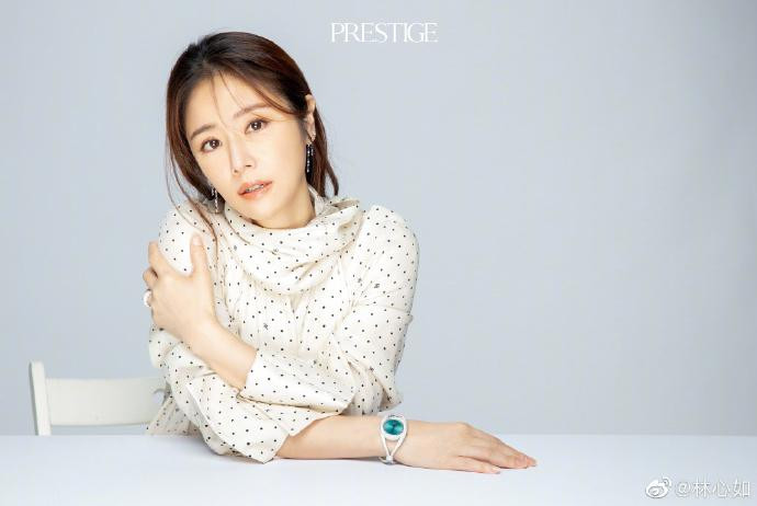 Lâm Tâm Như đóng cửa văn phòng làm việc ở đại lục. Lâm Tâm Như đóng cửa văn phòng làm việc ở đại lục.