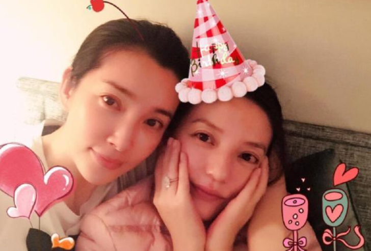 Trước scandal, tình chị em giữa Lý Băng Băng và Triệu Vy cũng không còn.