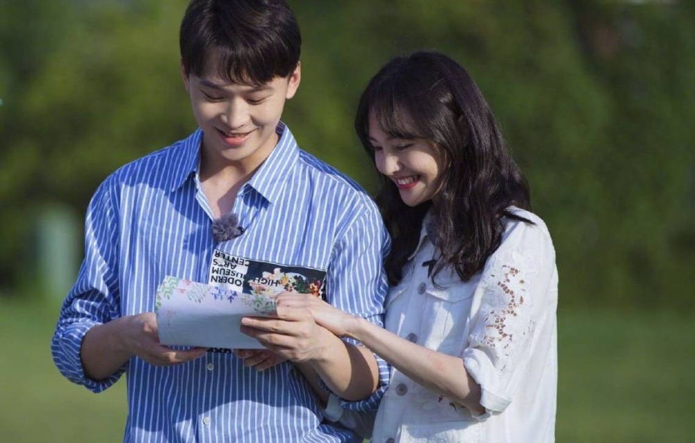 Tình cũ của Trịnh Sảng, Trương Hằng, cũng bị Weibo cấm ngôn. Tình cũ của Trịnh Sảng, Trương Hằng, cũng bị Weibo cấm ngôn.