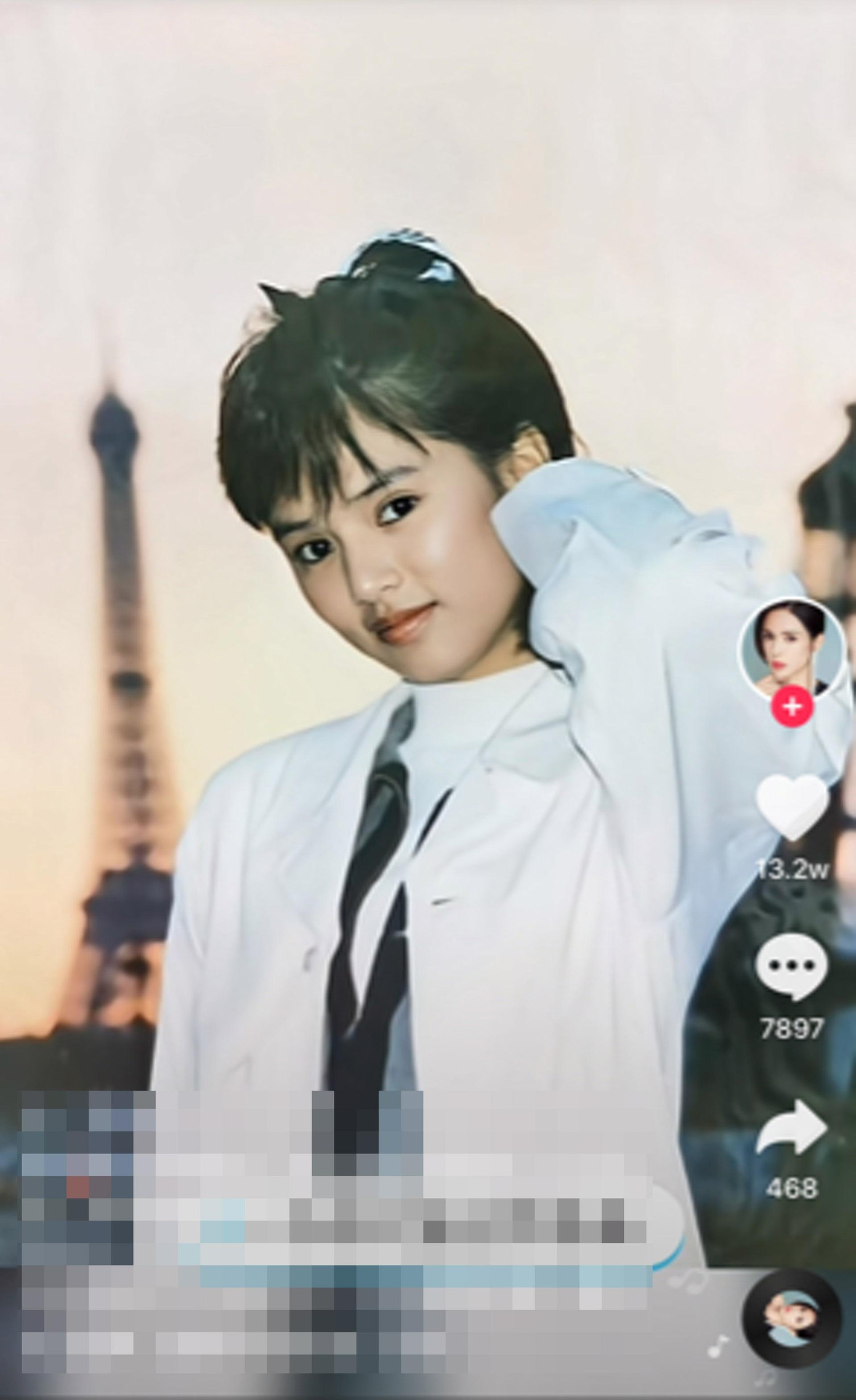 Lý Nhược Đồng chia ảnh bức ảnh cũ năm 1988. Lý Nhược Đồng chia ảnh bức ảnh cũ năm 1988.