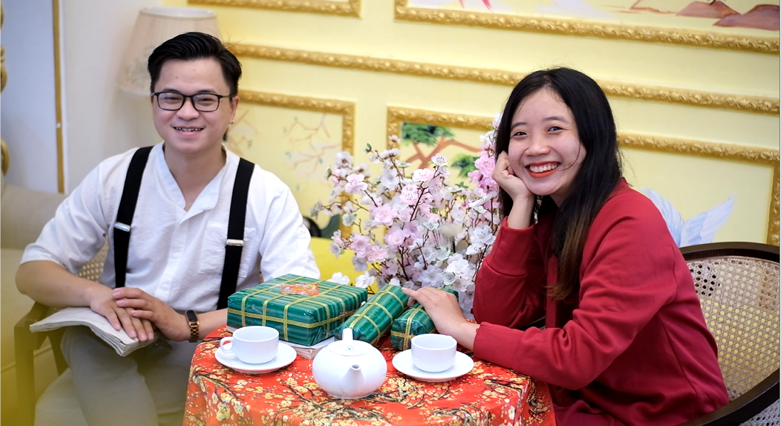 Giới trẻ hào hứng đón Giáng sinh, Tết sớm. Giới trẻ hào hứng đón Giáng sinh, Tết sớm.