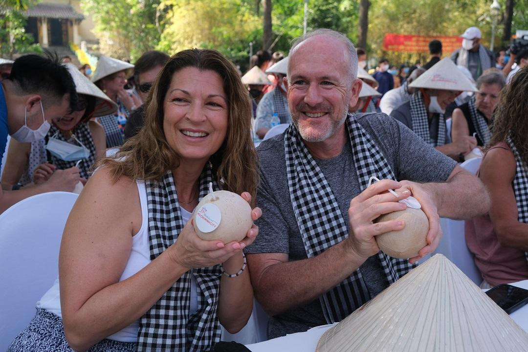 Ngày 8/4, tại Bảo tàng Lịch sử Việt Nam TP.HCM (quận 1) đã diễn ra lễ đón đoàn khách quốc tế lớn với 130 khách quốc tịch Hoa Kỳ đến thành phố tham quan. Ngày 8/4, tại Bảo tàng Lịch sử Việt Nam TP.HCM (quận 1) đã diễn ra lễ đón đoàn khách quốc tế lớn với 130 khách quốc tịch Hoa Kỳ đến thành phố tham quan.