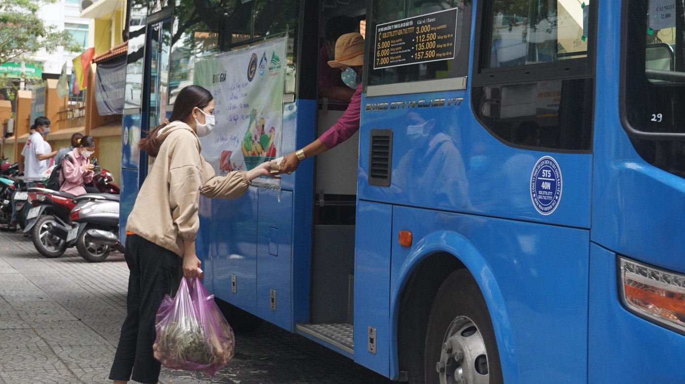 Việc mua bán diễn ra khá thuận tiện, nhanh chóng đảm bảo an toàn phòng chống dịch bệnh.