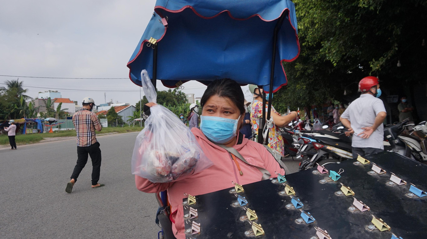 Việc triển khai điểm bán bình ổn giá này đã góp phần giảm tải áp lực mua sắm đổ dồn vào hệ thống siêu thị.