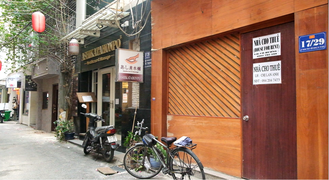 Nhiều nhà hàng, quán ăn vẫn chưa có ý định kinh doanh trở lại vì chưa có nhiều khách quốc tế.