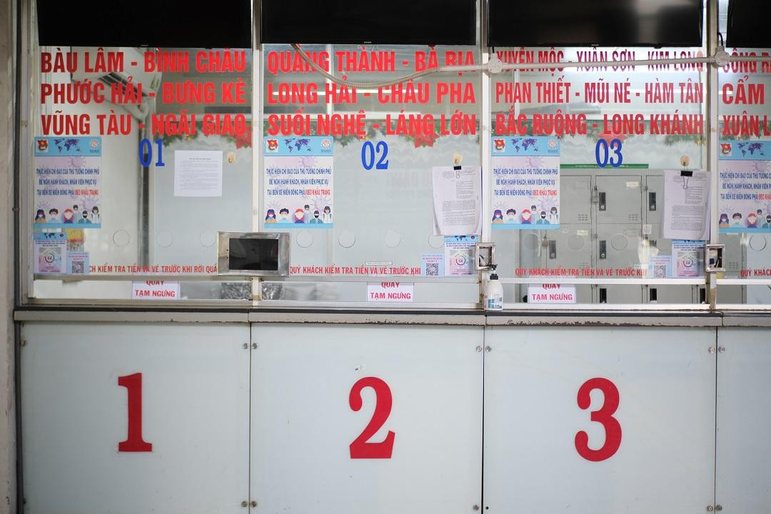 Nhiều doanh nghiệp vận tải hành khách vẫn chưa hoạt động trở lại. Nhiều doanh nghiệp vận tải hành khách vẫn chưa hoạt động trở lại.