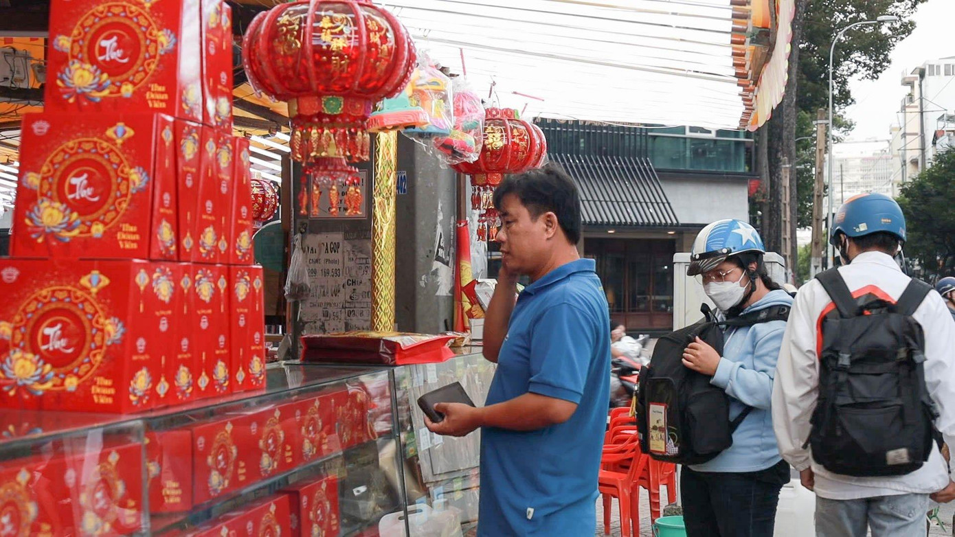 Sản phẩm bánh Trung thu đa dạng, người tiêu dùng có nhiều sự lựa chọn. Ảnh: Hoàng Trang. Sản phẩm bánh Trung thu đa dạng, người tiêu dùng có nhiều sự lựa chọn. Ảnh: Hoàng Trang.