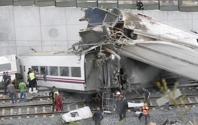 Vụ tai nạn đường sắt thảm khốc đã làm 65 người thiệt mạng