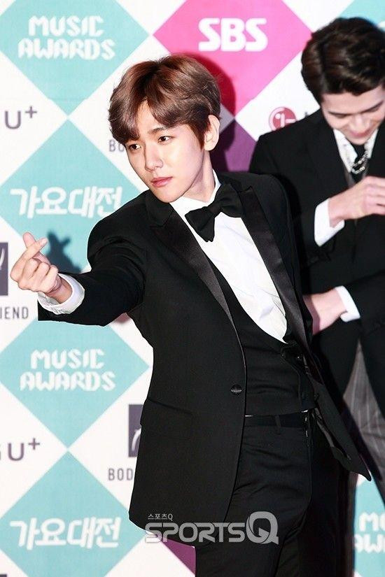 Tặng các fangirl một trái tim nè!