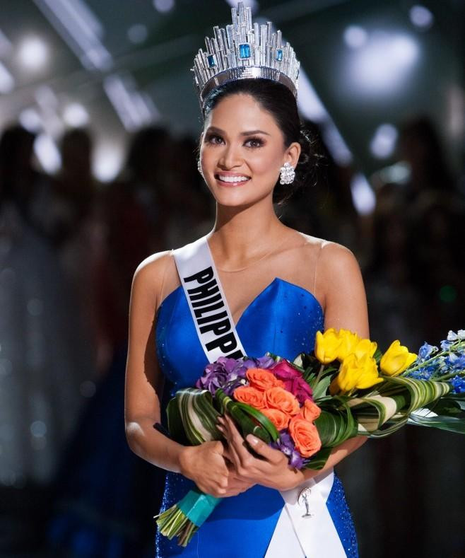 Hoa hậu Hoàn Vũ 2015 Pia Wurtzbach là người Phillippines. Hoa hậu Hoàn Vũ 2015 Pia Wurtzbach là người Phillippines.