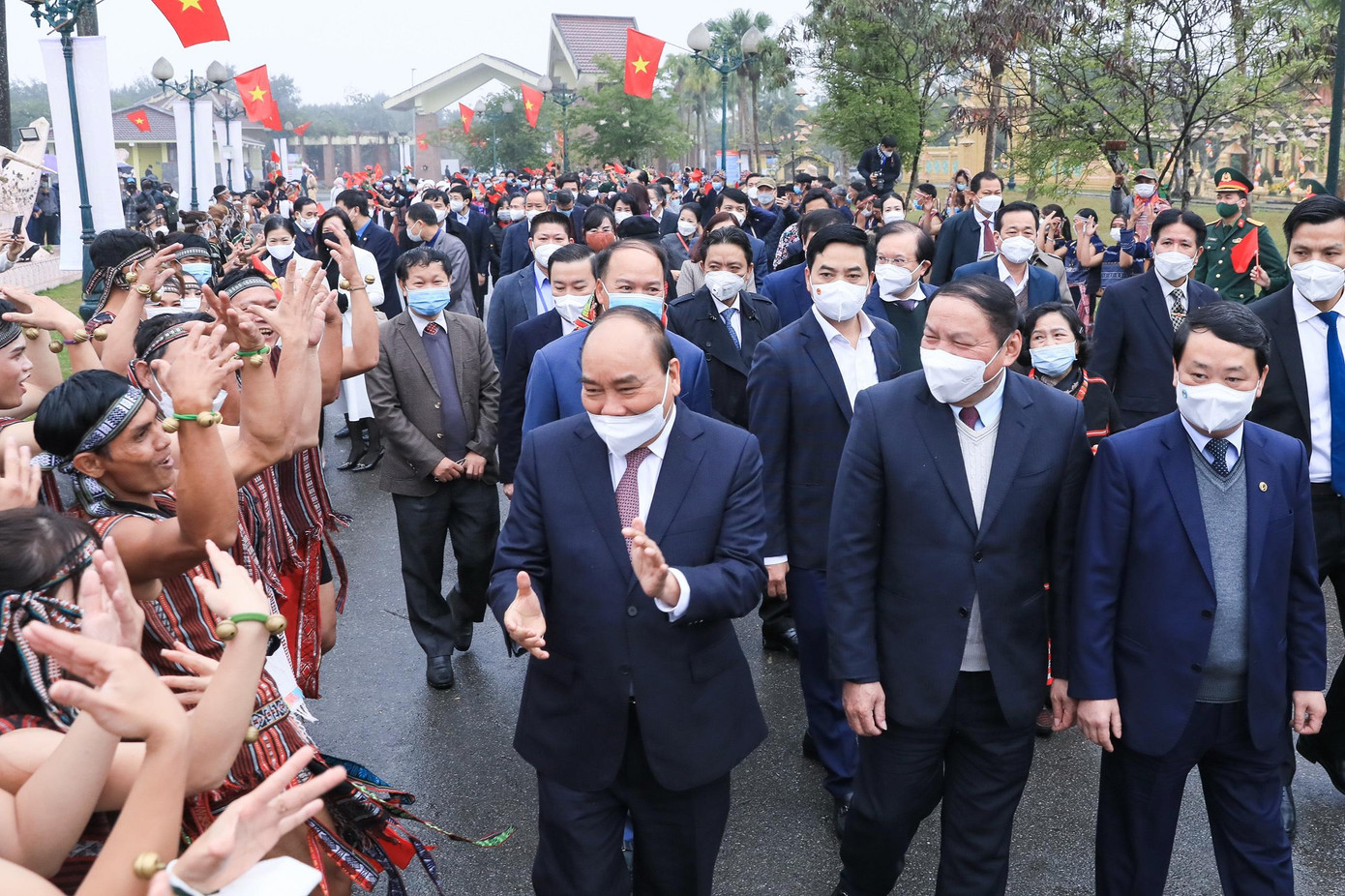 Chủ tịch nước đề nghị các cấp, các ngành, tổ chức đoàn thể có giải pháp cụ thể hỗ trợ đồng bào phát triển kinh tế-xã hội.