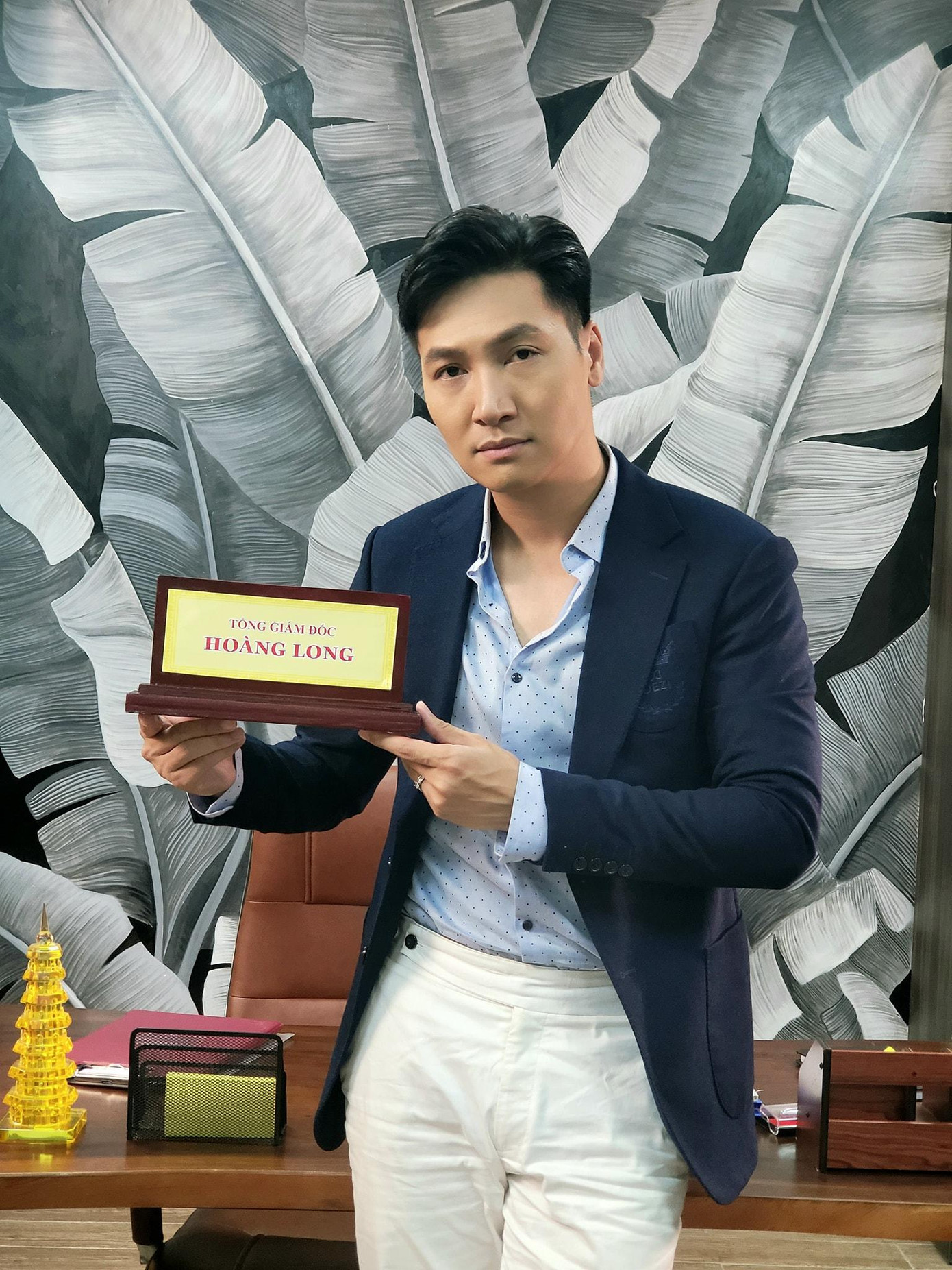 Vai Hoàng Long "Hương vị tình thân" mang về giải VTV Awards cho Mạnh Trường sau nhiều năm đề cử nhưng ra về tay trắng.