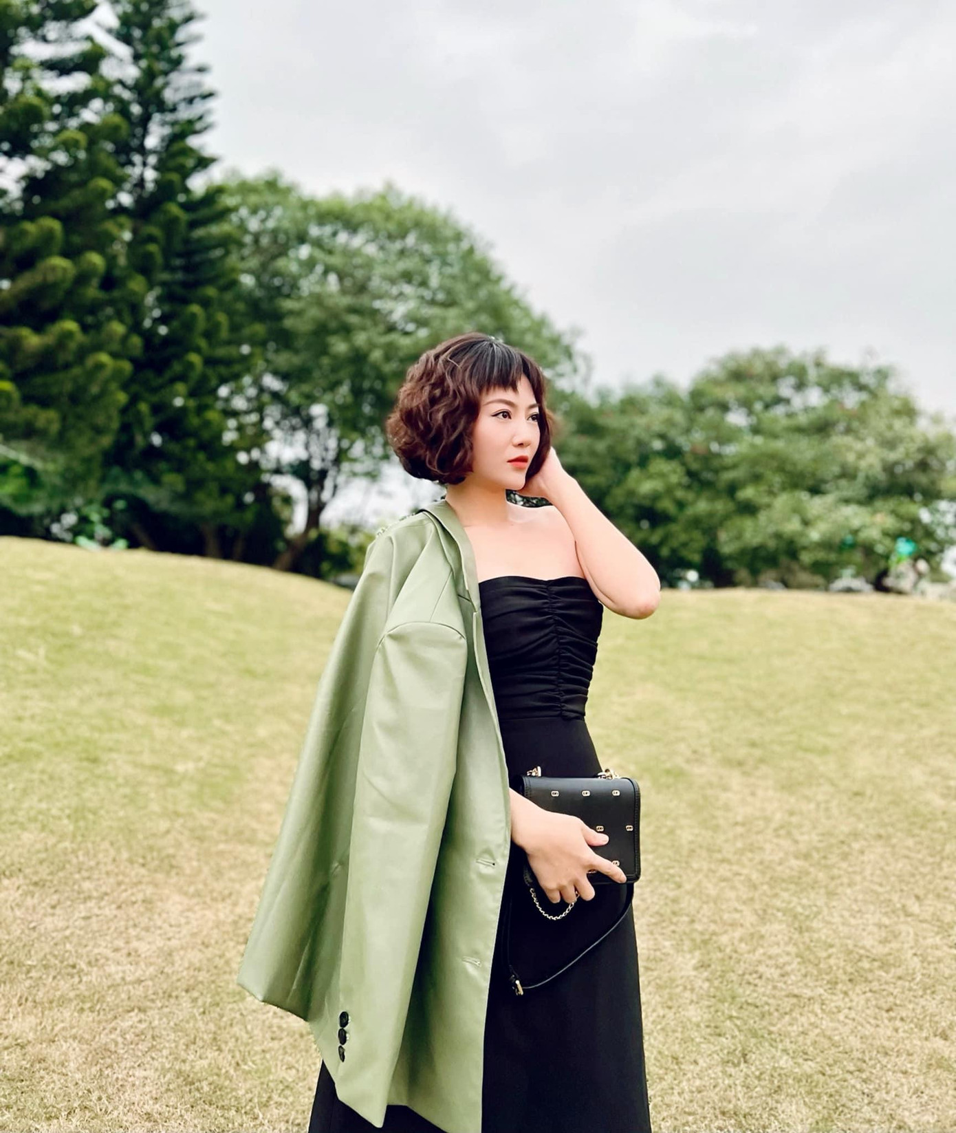 Thanh Hương có tạo hình mới mẻ, trẻ trung hơn trong phim mới.