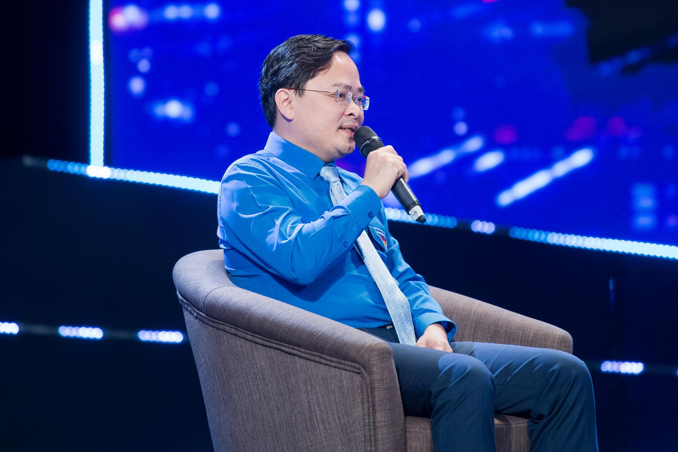 Anh Nguyễn Anh Tuấn, Bí thư thứ nhất T.Ư Đoàn TNCS HCM, nói về trách nhiệm của người trẻ cho khát vọng hùng cường. Anh Nguyễn Anh Tuấn, Bí thư thứ nhất T.Ư Đoàn TNCS HCM, nói về trách nhiệm của người trẻ cho khát vọng hùng cường.