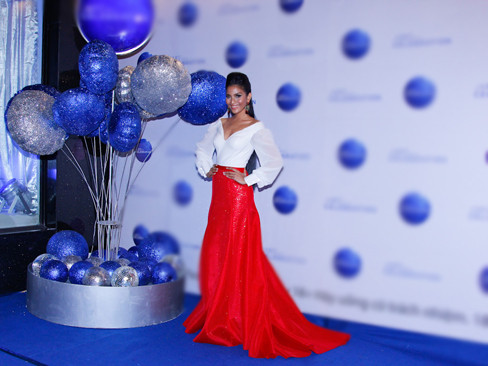 Trương Thị May gợi cảm, lộng lẫy dự tiệc tối