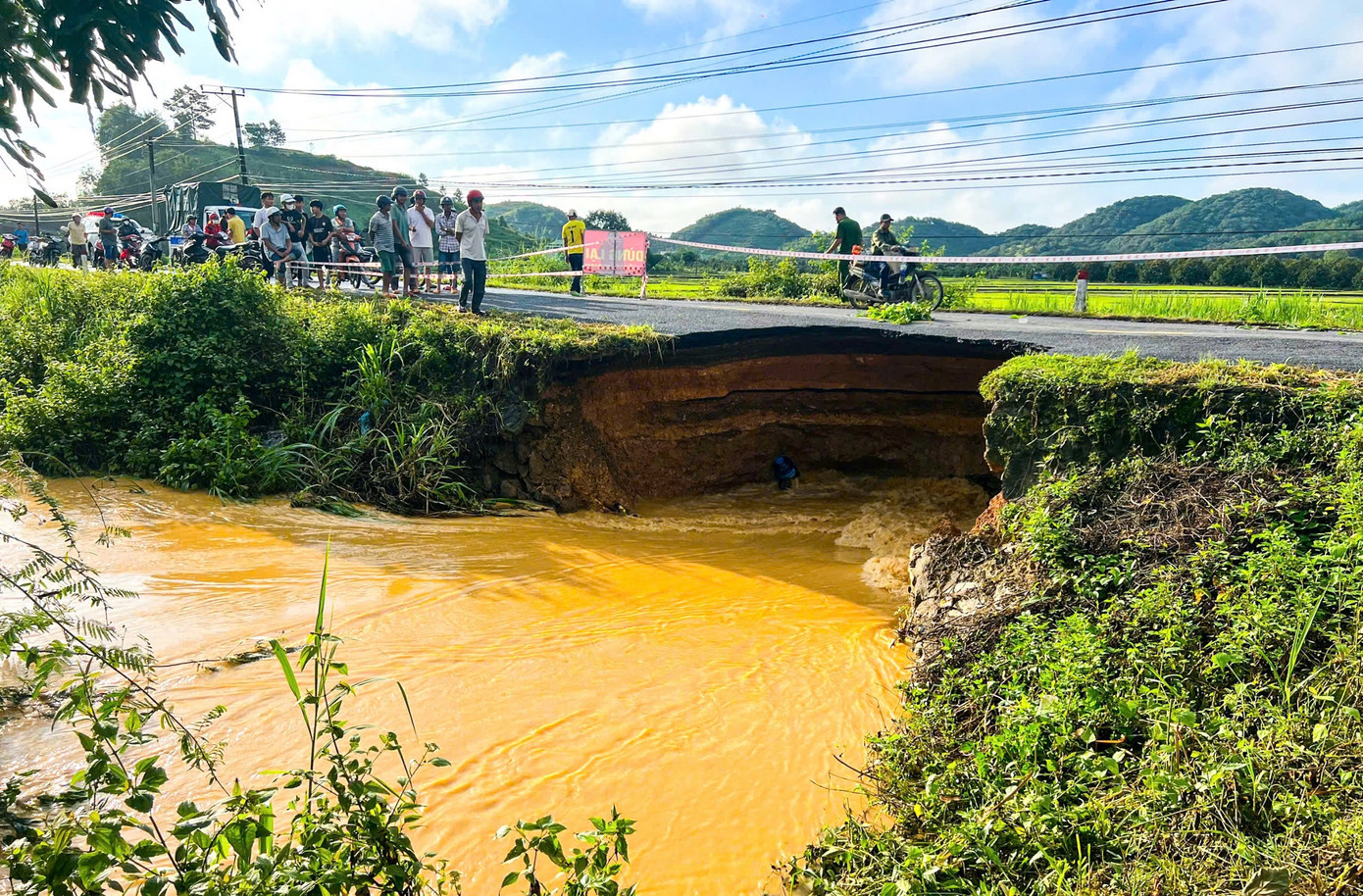 Hiện trường vụ sạt lở Hiện trường vụ sạt lở