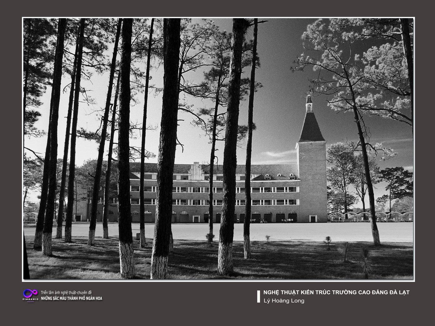 Tác phẩm Nghệ thuật kiến trúcCcao đẳng Đà Lạt của tác giả Lý Hoàng Long trong bộ ảnh chủ đề Đà Lạt – Di sản kiến trúc đã nhận hơn 350 giải thưởng.