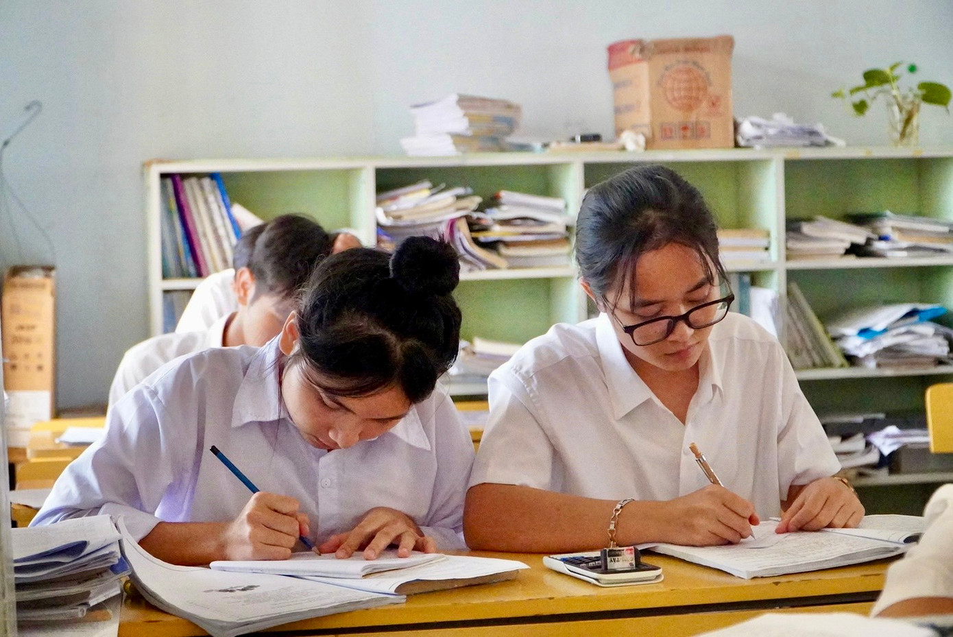 Toàn tỉnh hỗ trợ hơn 576 triệu đồng cho thí sinh DTTS, khó khăn Toàn tỉnh hỗ trợ hơn 576 triệu đồng cho thí sinh DTTS, khó khăn