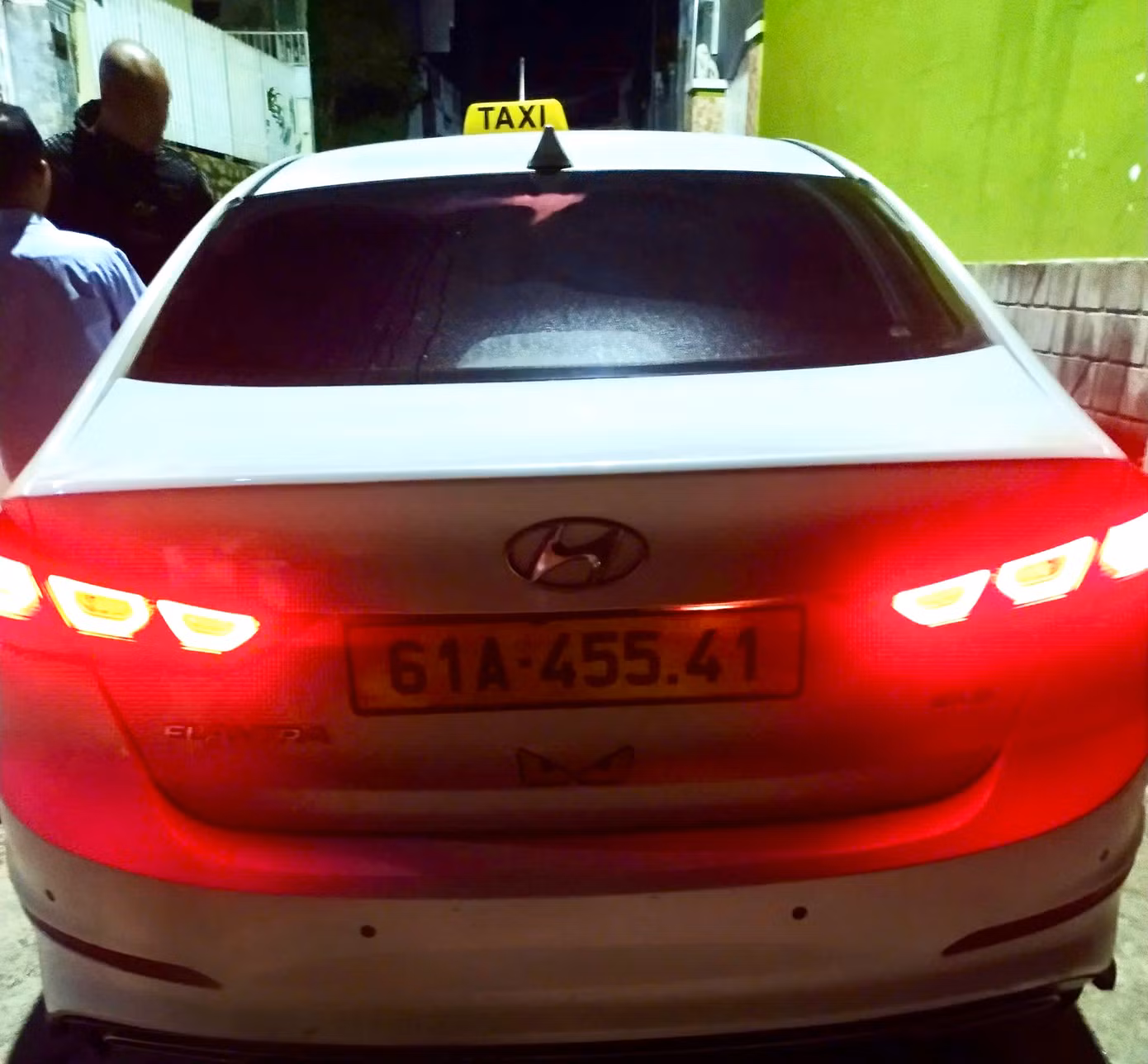 Xe ô tô không được Sở GTVT cấp phép kinh doanh taxi