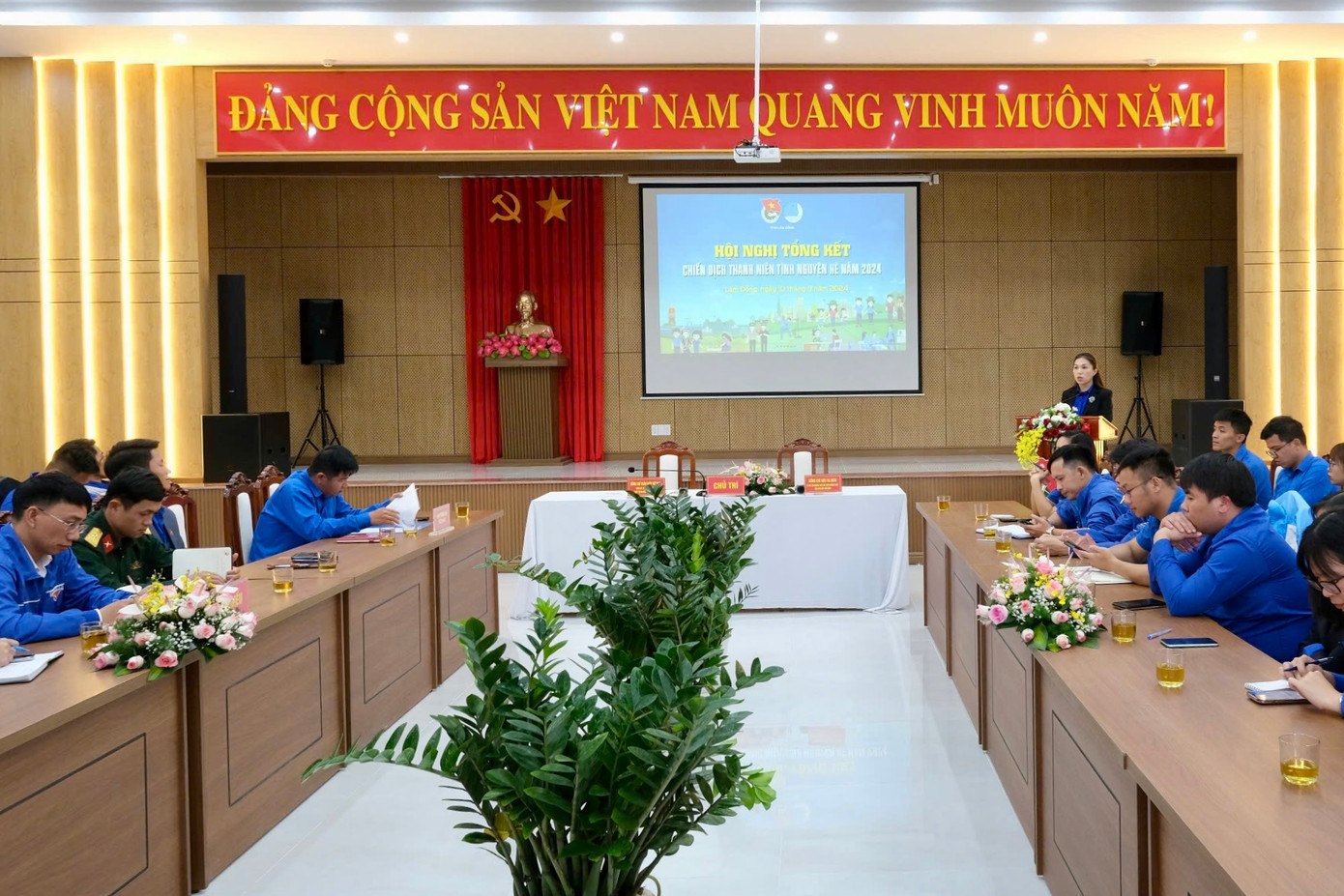 Toàn cảnh hội nghị tổng kết Toàn cảnh hội nghị tổng kết