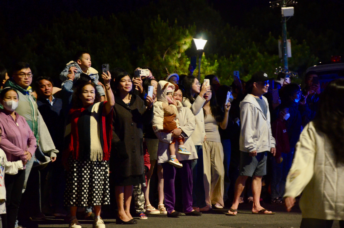 Đại hội khỏe “Vì An ninh Tổ quốc” lần thứ IX và Hội thi điều lệnh, quân sự, võ thuật CAND lần thứ VI - Khu vực 3" khai mạc vào ngày 13/10 tại quảng trường Lâm Viên.