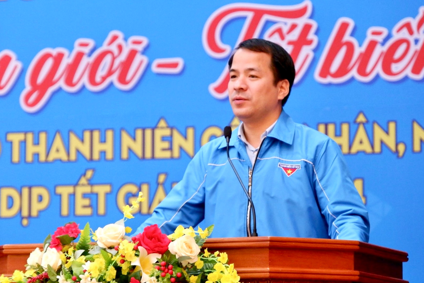 Anh Ngô Văn Cương, Bí thư T.Ư Đoàn chia sẻ, “Xuân biên giới - Tết biển đảo” là chương trình thường niên được các cấp bộ Đoàn tổ chức hàng năm. Nhất là những dịp Tết đến xuân về. "Tôi đề nghị Ban thường vụ Tỉnh Đoàn Kon Tum chỉ đạo các cấp bộ Đoàn trên địa bàn tiếp tục tích cực tuyên truyền về chương trình ý nghĩa này; lan tỏa những công việc ý nghĩa trong những ngày cuối năm chuẩn bị đón Tết cổ truyền", Bí thư T.Ư Đoàn nhấn mạnh.