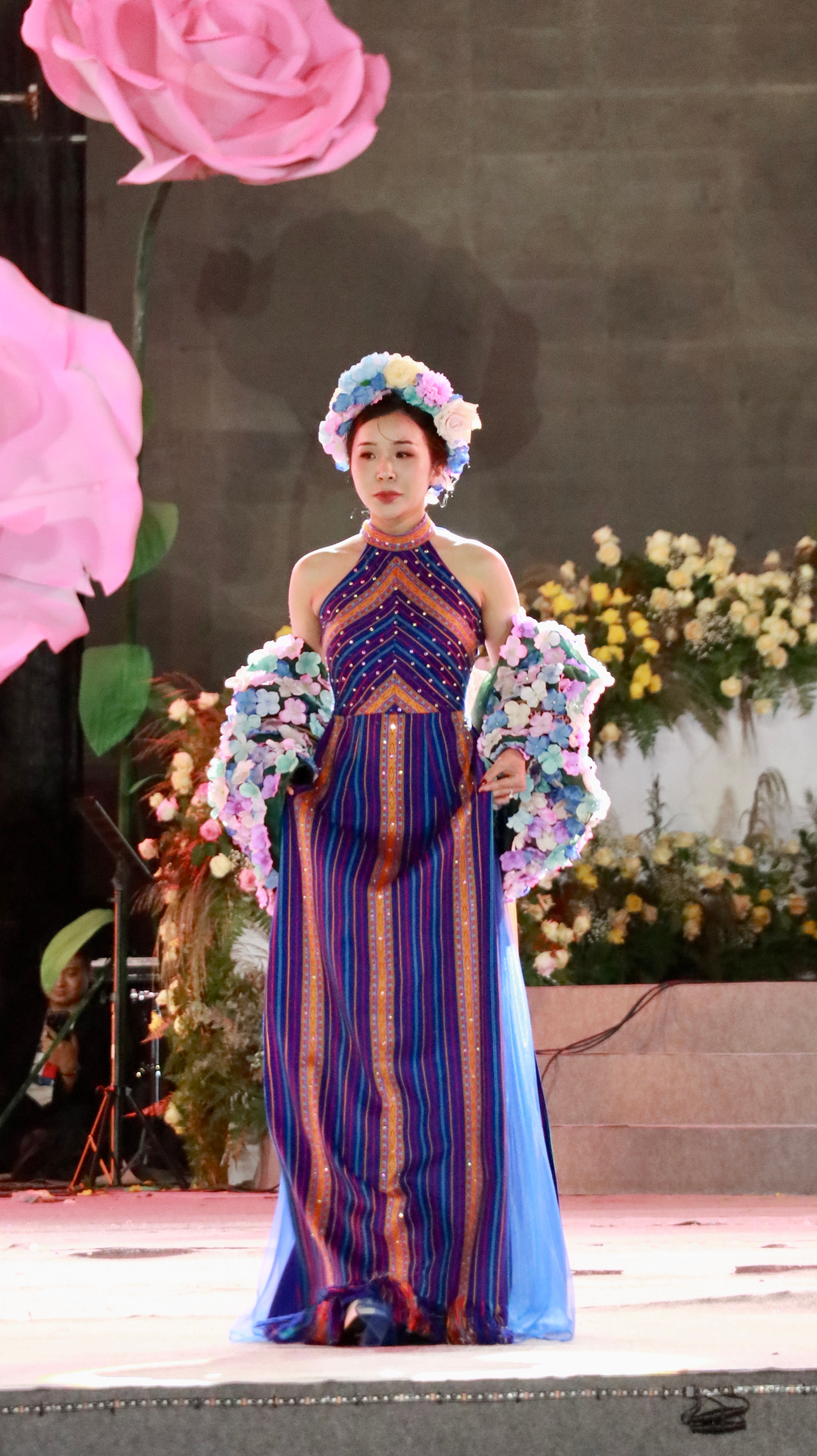 Những người đẹp Đà Lạt trình diễn áo dài lan tỏa nét đẹp của người phụ nữ Việt Nam.