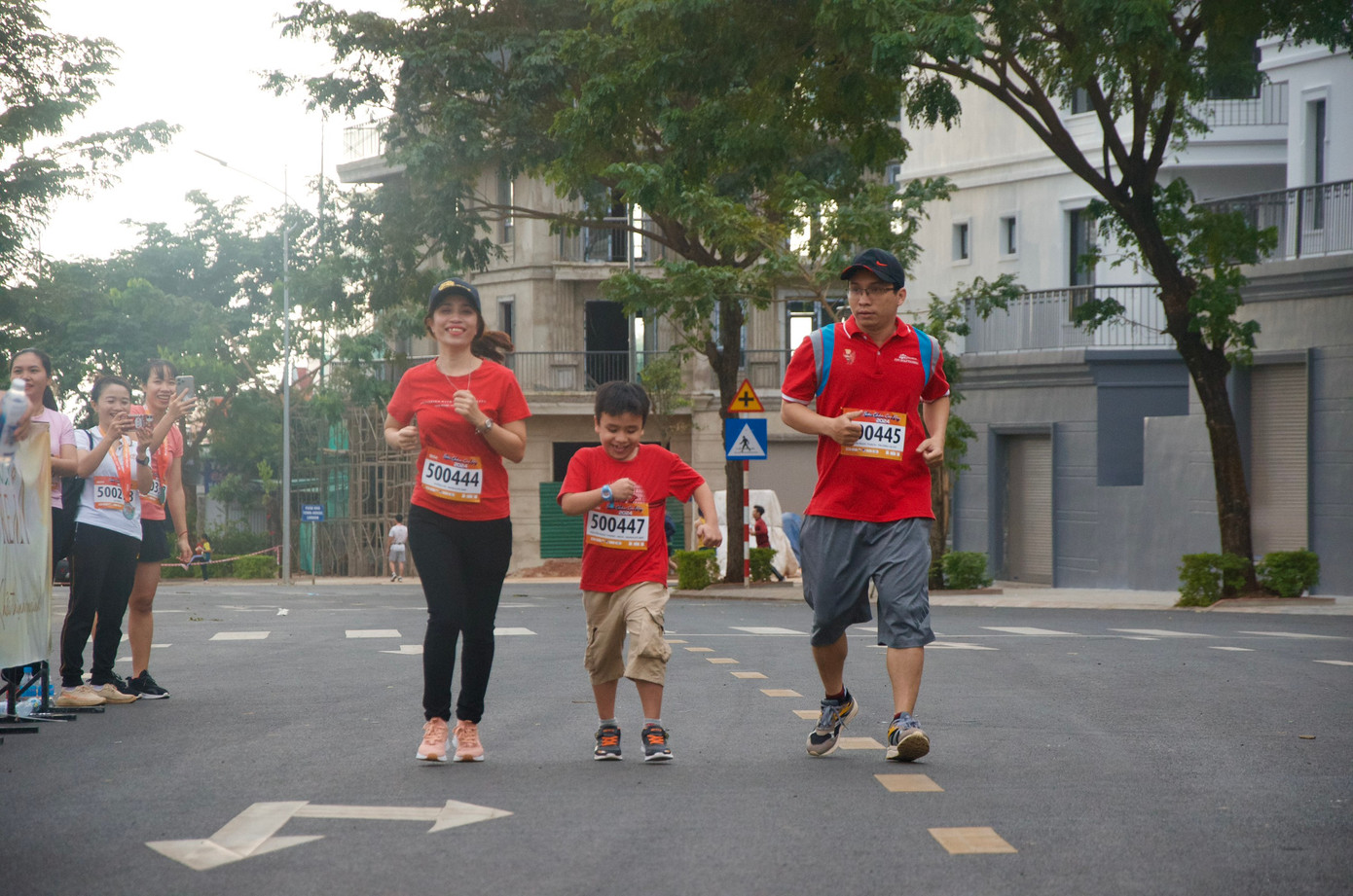Giải có sự tham gia của nhiều thiếu nhi Giải có sự tham gia của nhiều thiếu nhi