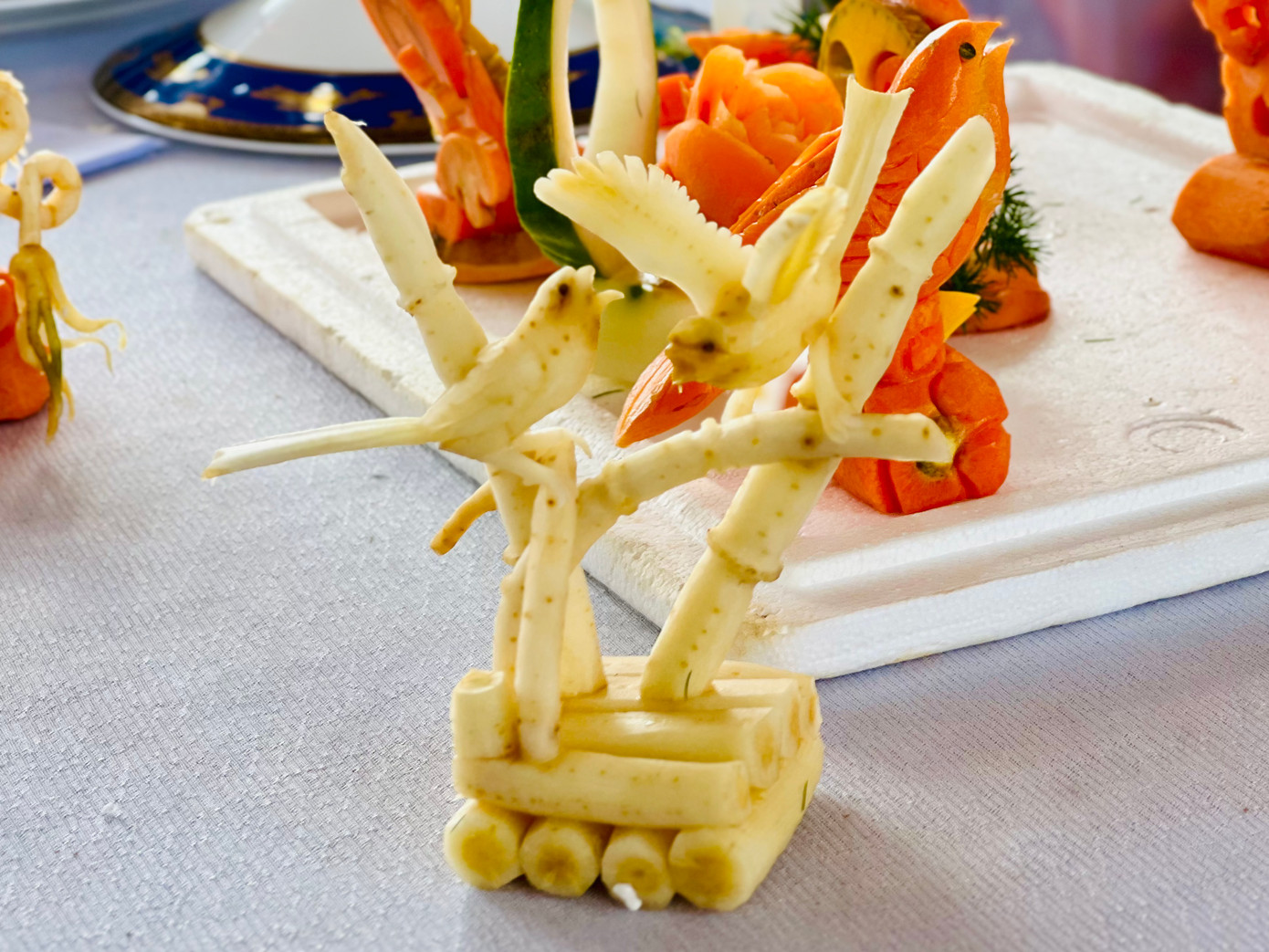 Độc đáo các hình tượng trang trí làm từ đẳng sâm