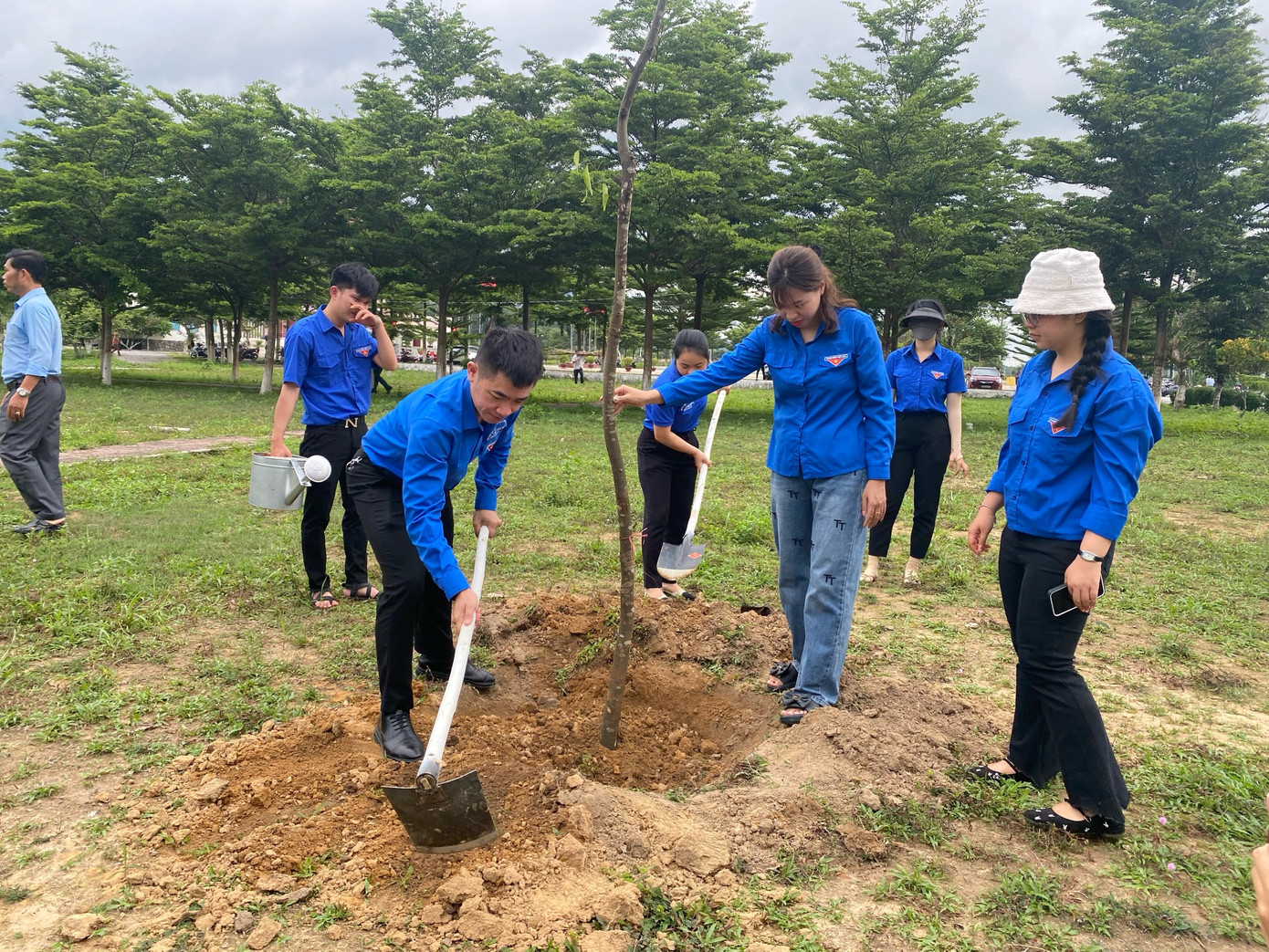 Tuổi trẻ Kon Tum đồng loạt ra quân trồng hơn 12.000 cây xanh trên địa bàn tỉnh