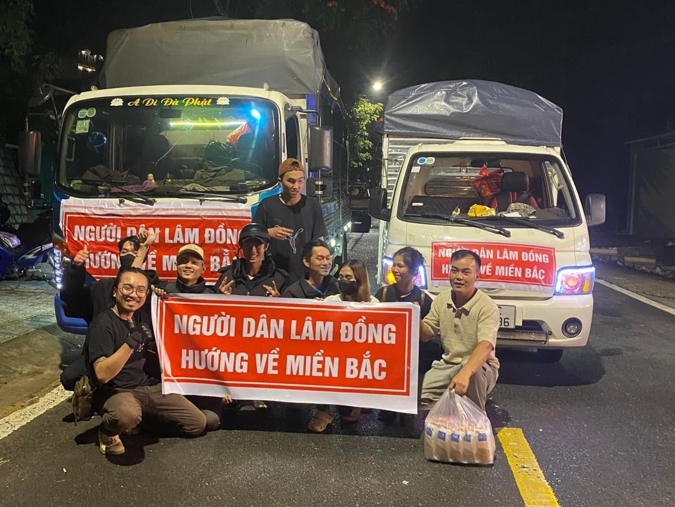 Trước đó, tối 10/9, hai chiếc xe gần 10 tấn chở nhu yếu phẩm đã thẳng tiến ra phía Bắc để hỗ trợ.