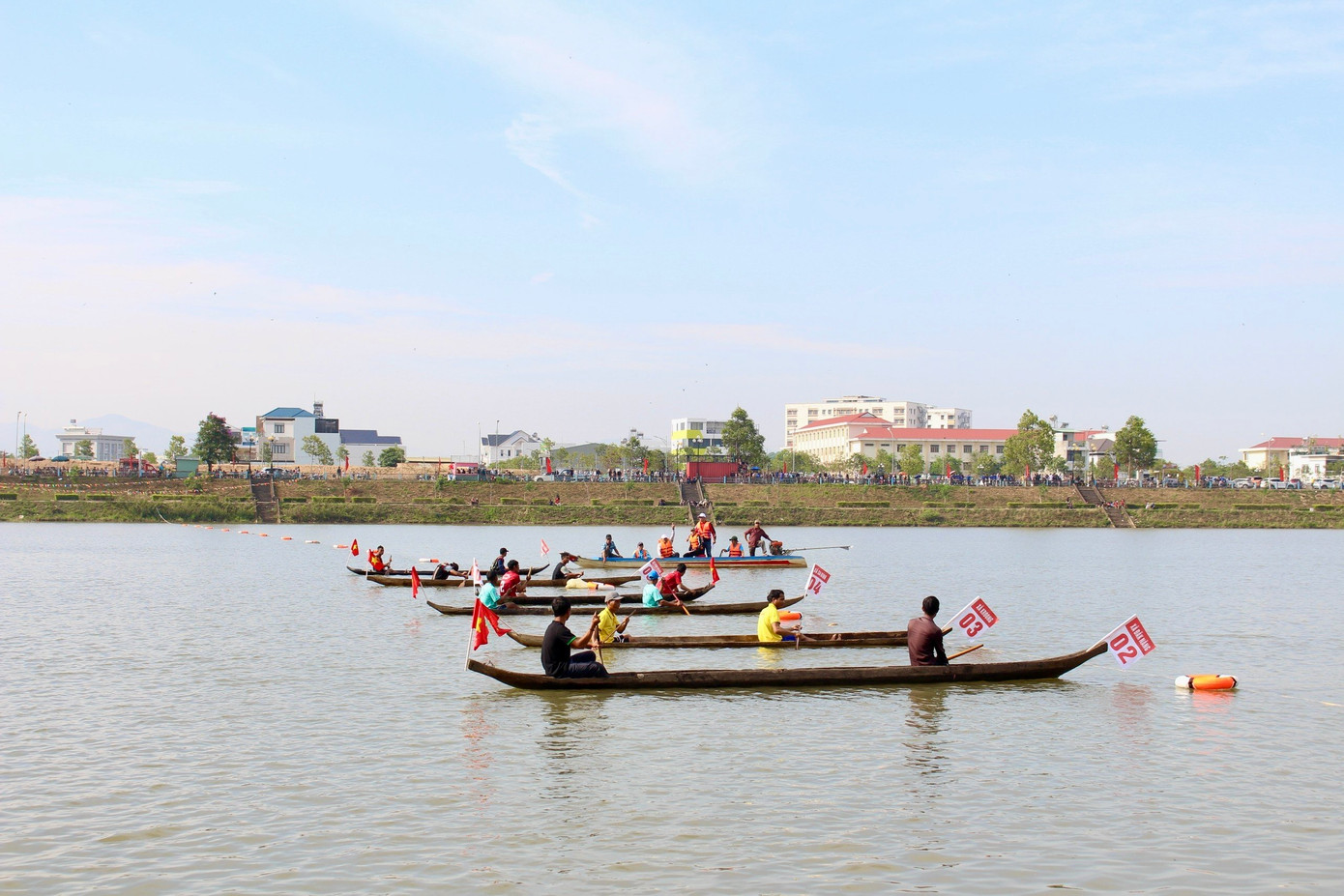 Để giành chiến thắng, các vận động viên sẽ tranh tài ở hai cự ly 400m và 1.000m.