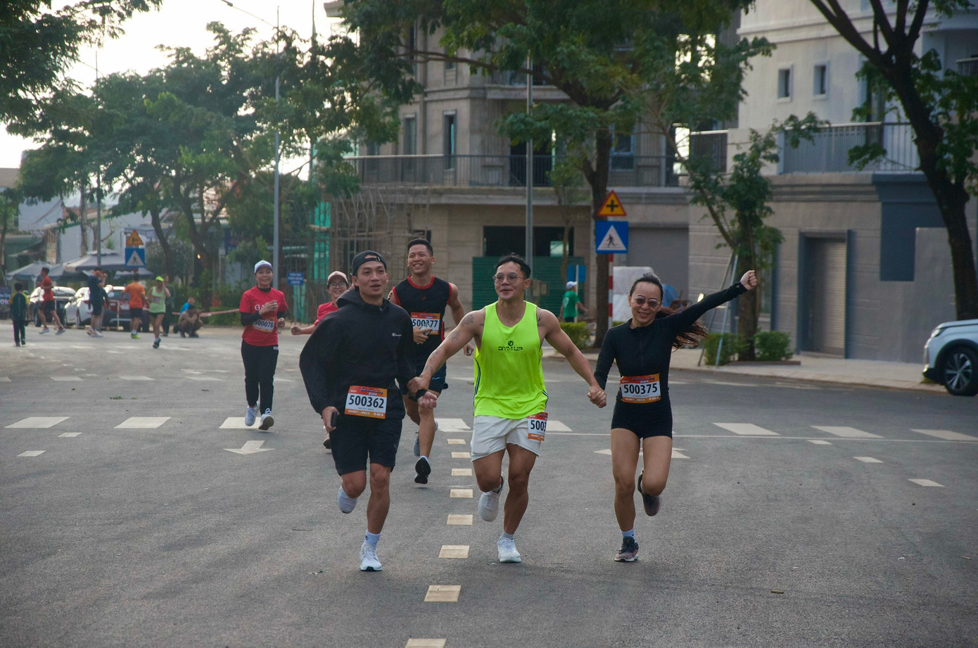 Giải chạy thu hút hơn 500 runner là vận động viên chuyên nghiệp và phong trào Giải chạy thu hút hơn 500 runner là vận động viên chuyên nghiệp và phong trào