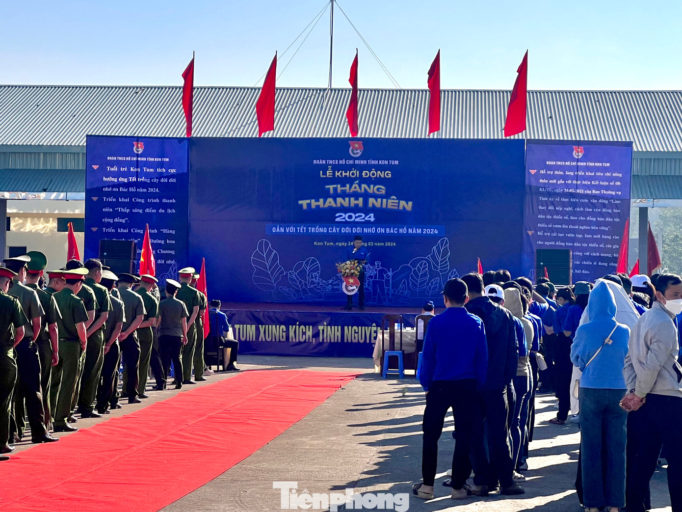 Ngày 24/2, Ban Thường vụ Tỉnh Đoàn Kon Tum tổ chức Lễ khởi động "Tháng Thanh niên năm 2024” gắn với hưởng ứng Tết trồng cây “Đời đời nhớ ơn Bác Hồ” Xuân Giáp Thìn năm 2024 tại chợ phiên xã Ngọc Bay (TP.Kon Tum). Chương trình thu hút hơn 500 đoàn viên, thanh niên (ĐVTN) tham gia.
