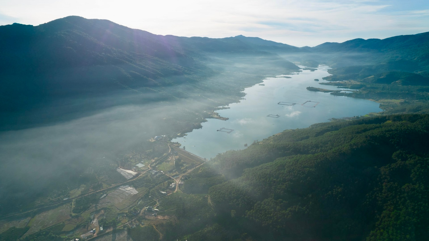 Cung đường thi đấu của Prenn Trail Summit 2024 trải dài qua các huyện của tỉnh Lâm Đồng như Di Linh, Đức Trọng, Đơn Dương và TP Đà Lạt - nơi sở hữu cảnh quan thiên nhiên tuyệt đẹp và đa dạng.