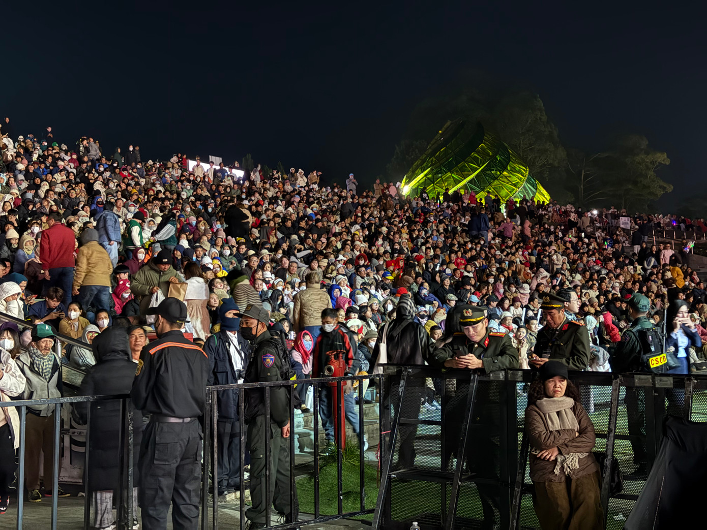 Đây cũng là lần đầu các nghệ sĩ đến Đà Lạt để tham gia một sự kiện âm nhạc hướng tới chuẩn quốc tế.