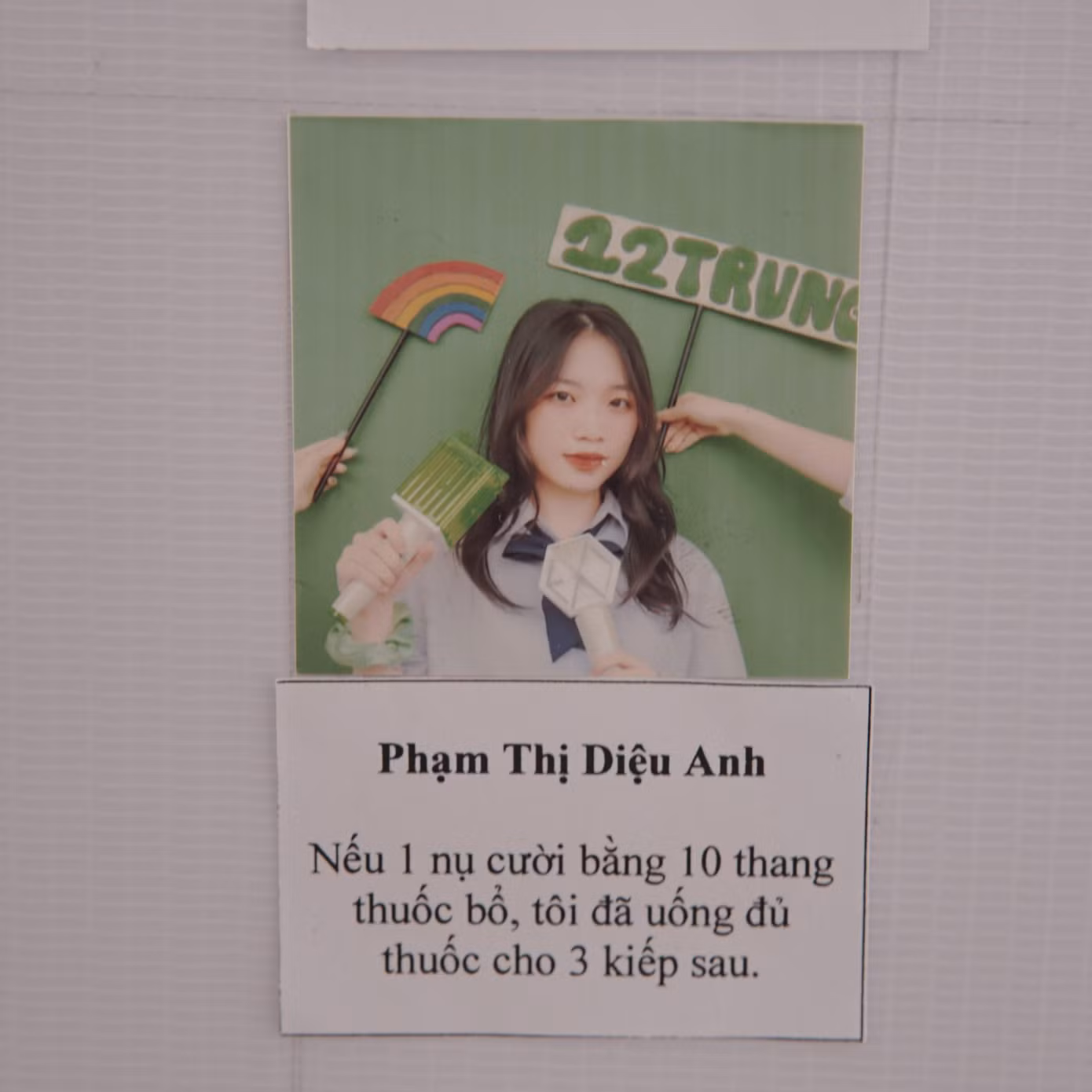 Học hành có vất vả nhưng các bạn vẫn không quên lên lớp "tấu hài".
