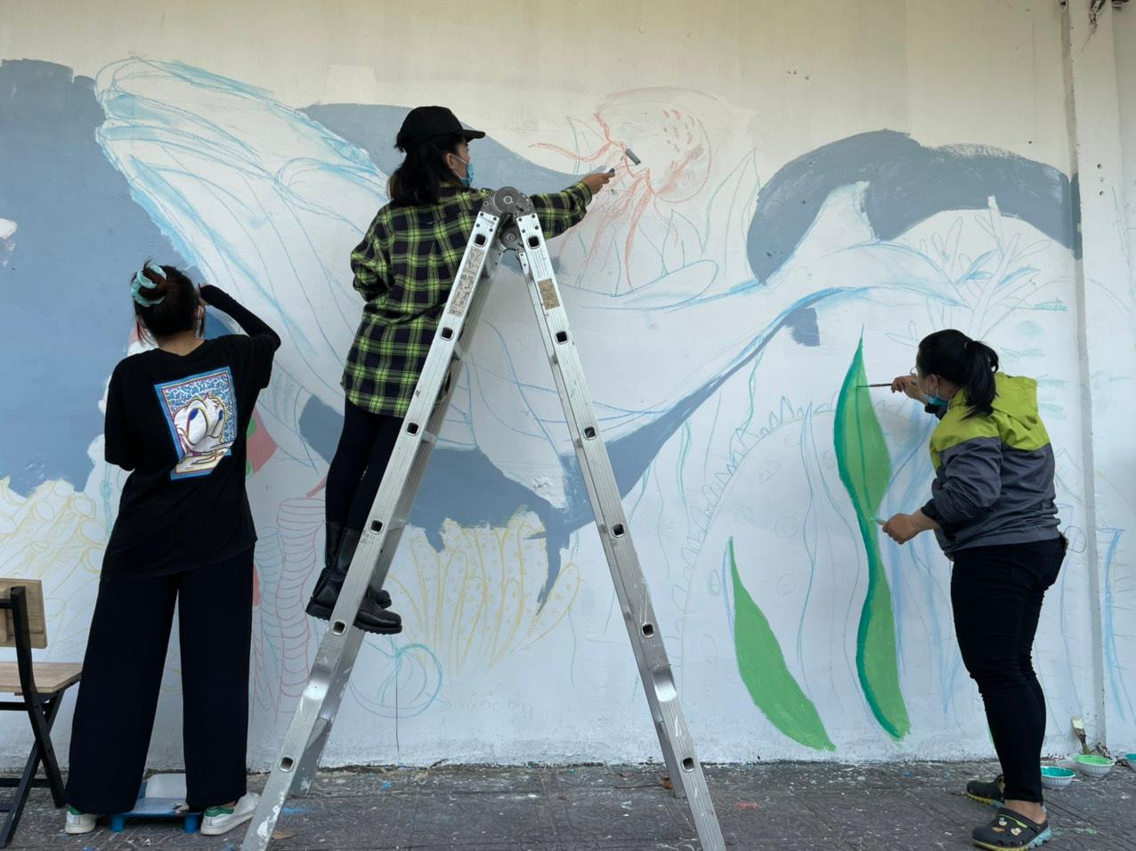 Từng mảng tường được các bạn phân chia đồng đều.