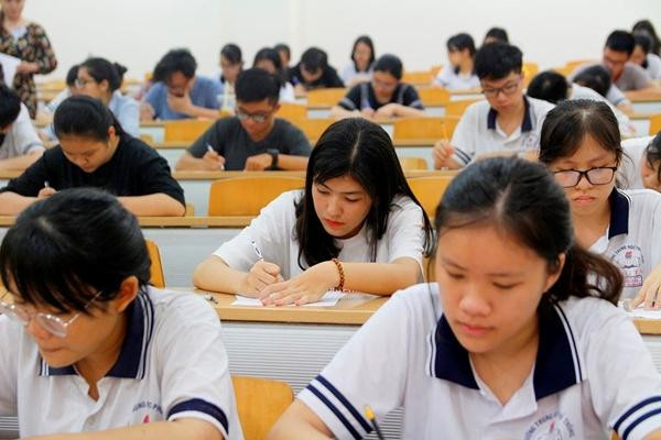 Vì kỳ thi này chủ yếu đánh giá tư duy học sinh nên có ngân hàng câu hỏi lớn, gây khó khăn cho teen trong việc ôn tập đúng trọng tâm. Ảnh: Internet. Vì kỳ thi này chủ yếu đánh giá tư duy học sinh nên có ngân hàng câu hỏi lớn, gây khó khăn cho teen trong việc ôn tập đúng trọng tâm. Ảnh: Internet.
