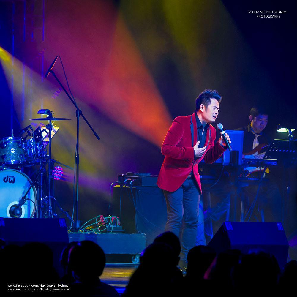 Hiện Bằng Kiều là ca sĩ độc quyền của Trung tâm Thúy Nga.