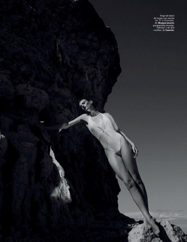 Body đẹp như tạc tượng của Montana Cox khiến công chúng ngưỡng mộ.