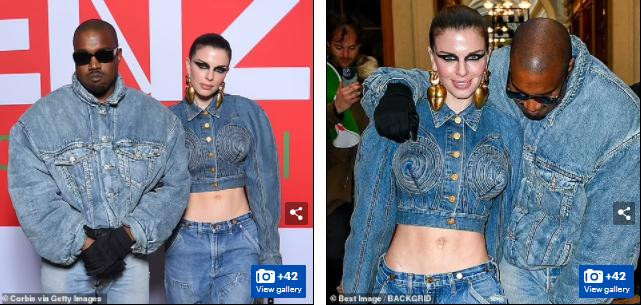 Julia Fox còn gây ấn tượng với cách trang điểm mắt đen đậm, đôi khuyên tai vàng to hình trái tim cực cá tính.