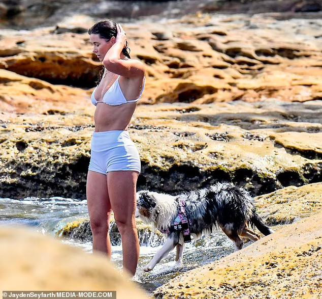 Mỹ nhân Úc nổi tiếng với show truyền hình The Bachelor Australia mùa 6 và lọt tới vòng chung kết.