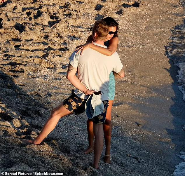 Trước đó, Joel Kinnaman có quan hệ tình cảm lâu dài với mỹ nhân Olivia Munn và kết thúc cuộc tình của họ vào năm 2014.