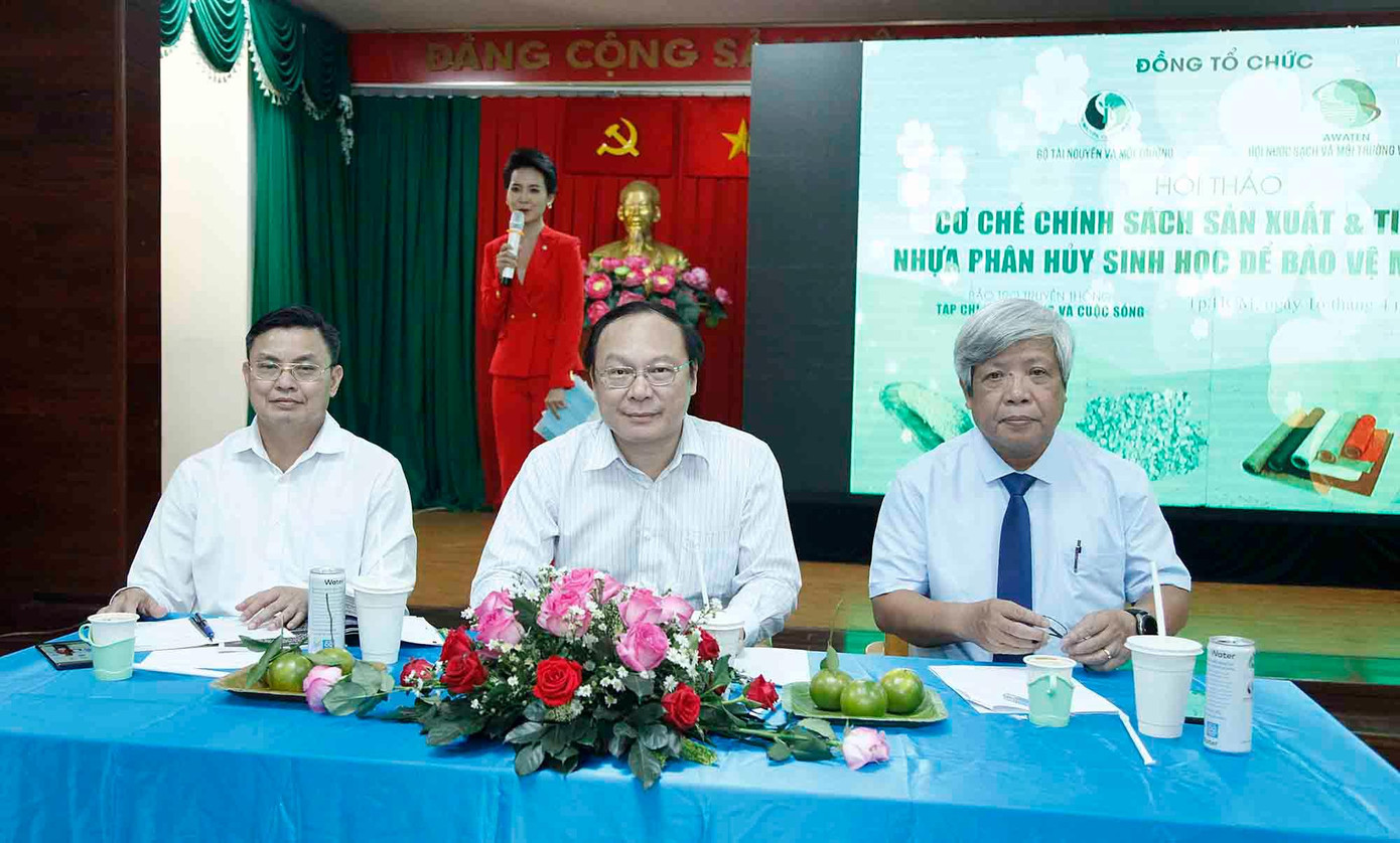 Nhựa phân hủy sinh học: Giải pháp khắc phục tình trạng 'ô nhiễm trắng' ảnh 1