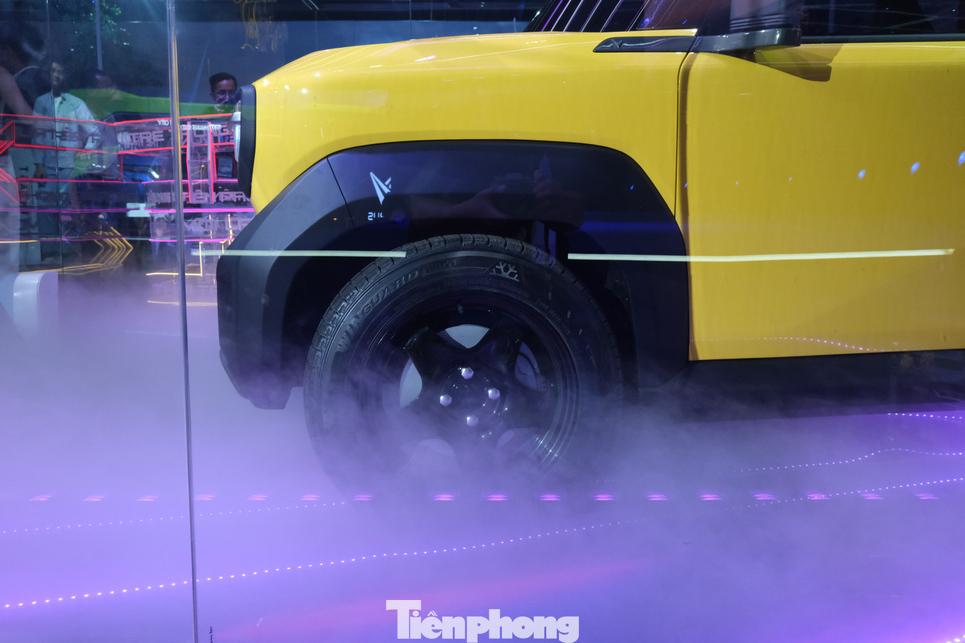 VinFast VF 3 được trang bị bộ la-zăng 16 inch, tạo khoảng sáng gầm xe lớn, giúp xe dễ dàng di chuyển trên nhiều điều kiện địa hình.