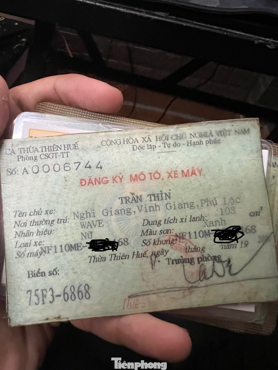 Giấy tờ đăng ký của Honda Wave 110 biển đẹp.