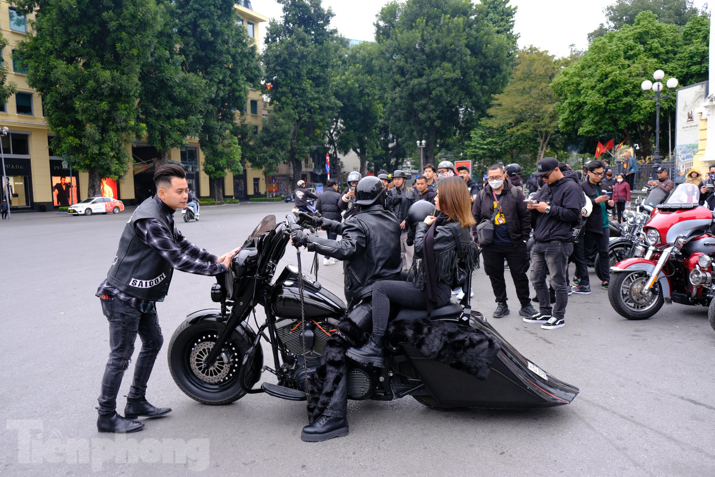 Chiếc Harley-Davidson được "độ đẽo" độc đáo, có phần dị biệt. Nó được cộng đồng đánh giá rất cao.