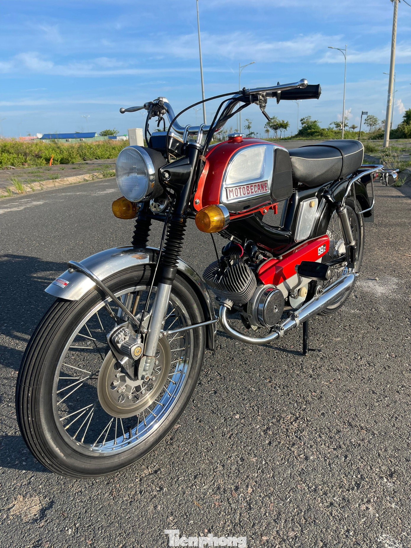 Hiện tại, anh Đạt vẫn sử dụng xe hàng ngày để đi cafe vào mỗi buổi sáng. Sau đó trưng bày chiếc 99z tại phòng khách, luôn chăm sóc và bảo dưỡng cẩn thận. Vì có giá trị kỷ niệm cao nên cho đến nay, chủ sở hữu chưa có ý định sang nhượng dù có nhiều lời xin mua của các nhà sưu tầm khác.